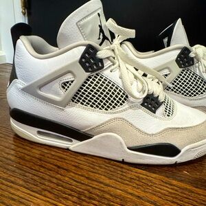 Jordan 4 Military Black